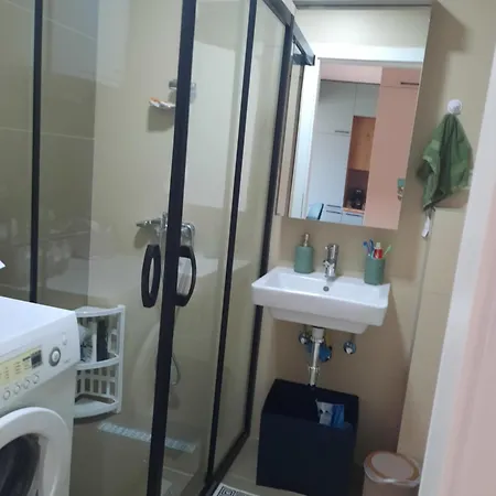 Elana Riverside Apartment *